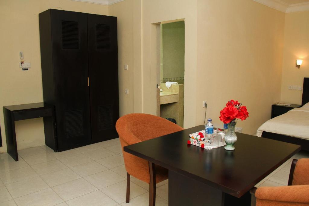 Hotel Bumi Asih Pandan Beach Resort Sibolga Room photo